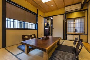City Townhome | Living area | Flat-screen TV
