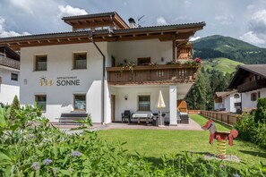 Exterior - Apartment 'Sonne Nr. 17' with Mountain View, Garden & Wi-Fi (VALLE AURINA)