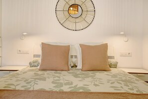 2 slaapkamers, een strijkplank/strijkijzer, gratis wifi, beddengoed