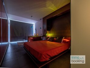 Internet, bed sheets