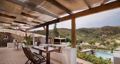 Ferienhaus 'Silêncio' mit Bergblick, WLAN und Klimaanlage