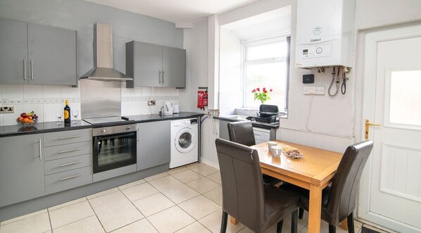 Fridge, microwave, oven, dishwasher