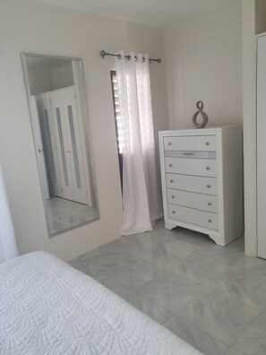 2 chambres, bureau, fer et planche à repasser, Wi-Fi