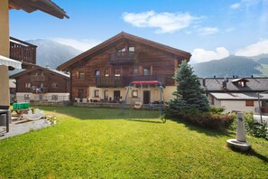 Children’s area - Apartment 'La Baitina app A' with Mountain View & Balcony (livigno)