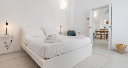 Holiday Home L'Angolo di Giadia with Pool, Terrace & Wi-Fi