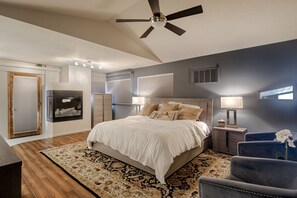 Room - POOL, HOT TUB & GORGEOUS VIEWS Atop Albuquerque (Albuquerque)