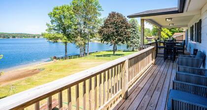 Stone Ledge Lake Getaway