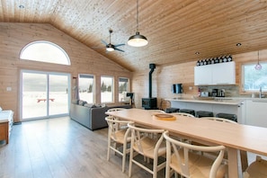 Interior - Heaven on Earth (Tobermory)