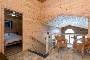 4 chambres, bureau, Wi-Fi gratuit, draps fournis