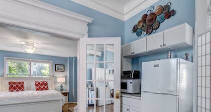 Walk Everywhere in Starland, Heated Pool Access