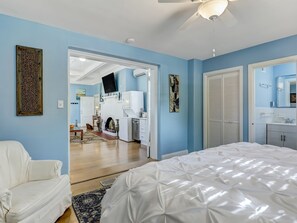 2 habitaciones, tabla de planchar con plancha, wifi y ropa de cama 