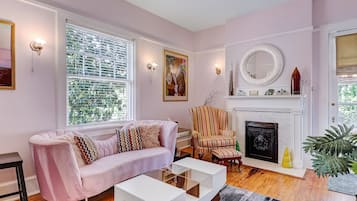 Flachbildfernseher, Kamin