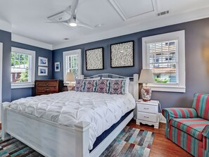 9 bedrooms, iron/ironing board, WiFi, bed sheets
