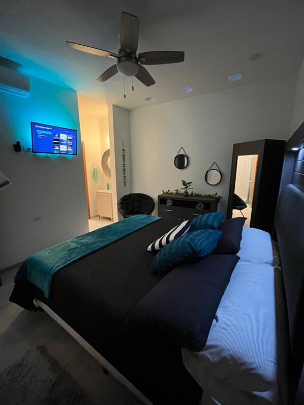 2 Schlafzimmer, Zimmersafe, Bügeleisen/Bügelbrett, WLAN