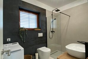 Family Apartment, Multiple Beds (Sunny Apt Malinska Krk 800m From Sea) | Bathroom | Shower, towels, soap, shampoo