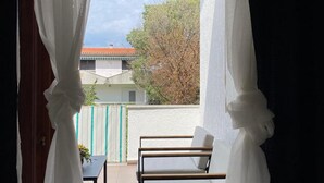Unclassified image, 2 of 34, button - Sunny Apt Malinska Krk 800m From Sea (Malinska-Dubasnica)