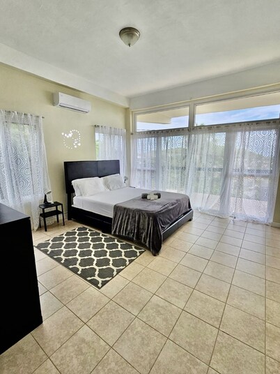 Modern 2 bedroom grandanse beach view 