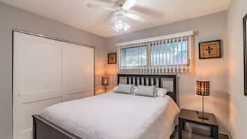 3 bedrooms, blackout drapes, iron/ironing board, free WiFi