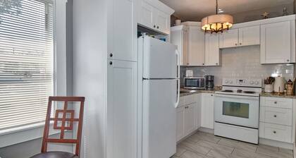 Gorgeous Loft Apartment - Centrally Located Tampa
