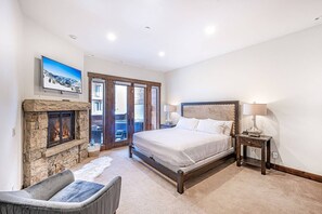 2 chambres, bureau, fer et planche à repasser, Wi-Fi gratuit