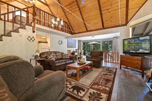 TV, fireplace - Updated Cabin w/ Fire Pit | Family & Pet Friendly (Long Barn)