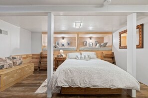 2 bedrooms, WiFi, bed sheets