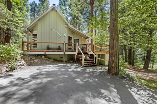 Updated Cabin w/ Fire Pit | Family & Pet Friendly