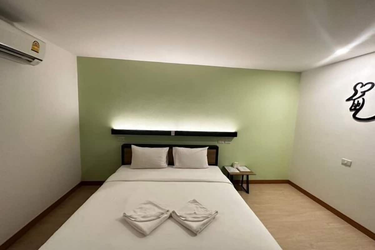 Materassi a doppio strato, Wi-Fi gratuito, lenzuola