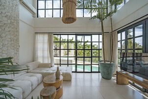 Vila | Área de estar | TV 55 polegadas com canais a cabo