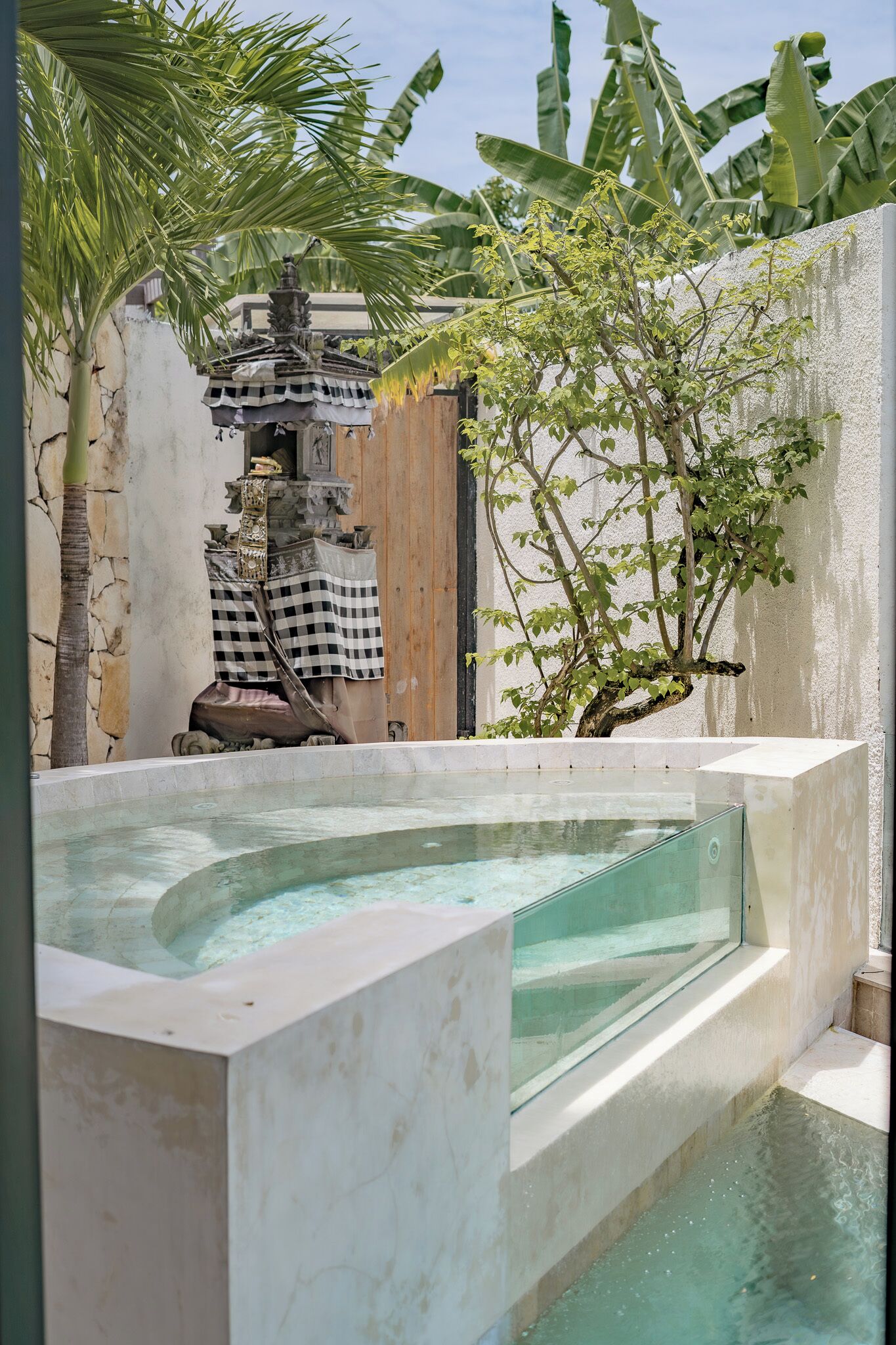 Kolam renang outdoor