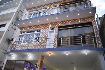 New White Palace Hotel