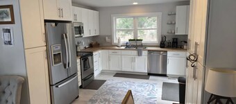 18-Acre Waterfront Sanctuary: Peace & Privacy