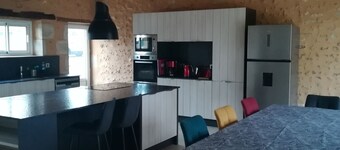 Renovated, spacious, quiet and bright farmhouse in the middle of meadows