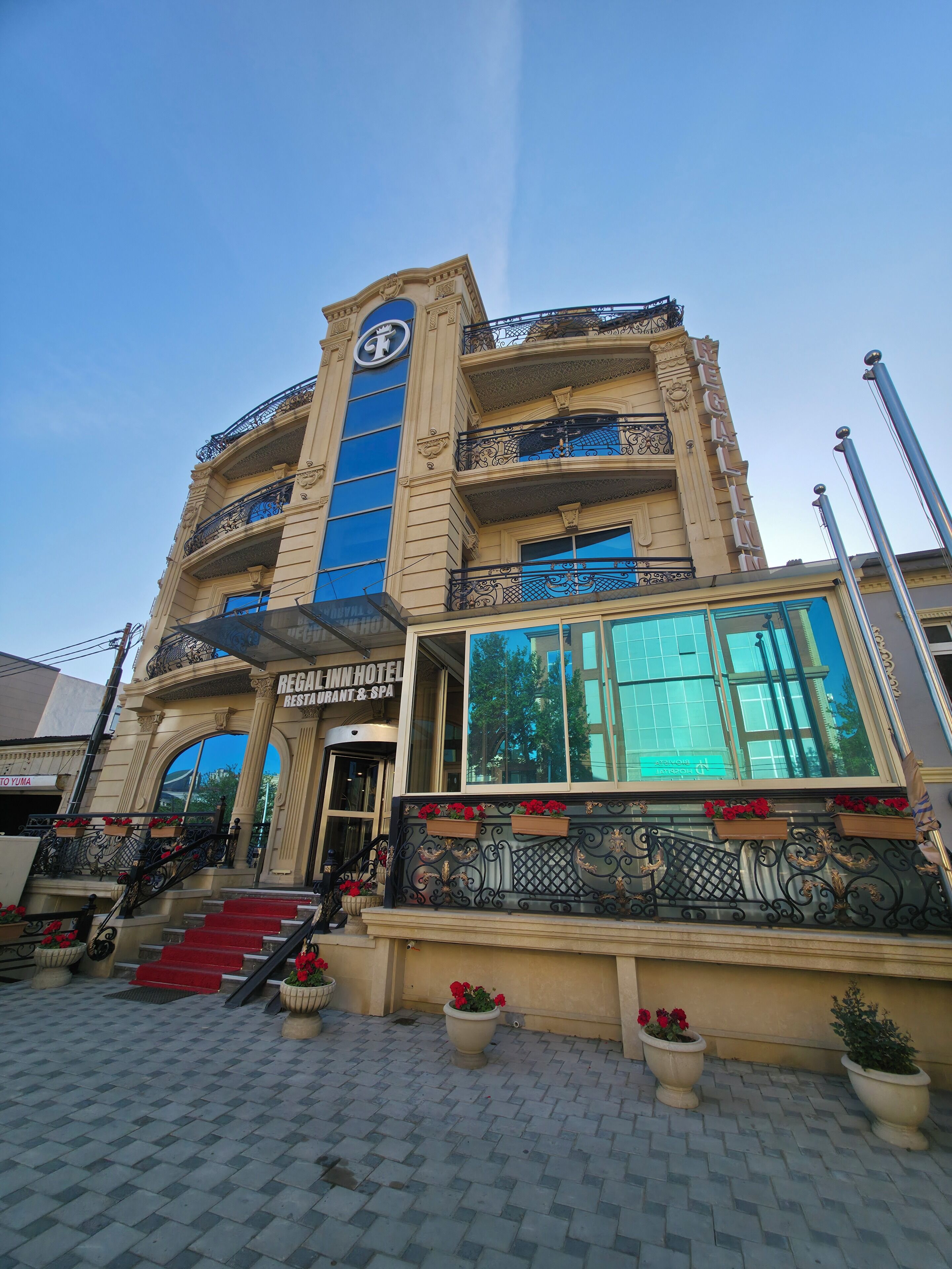 Photo - Regal Inn Badamdar