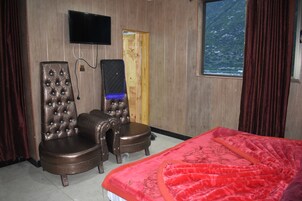 家庭房 | 笔记本电脑工作区、免费 WiFi