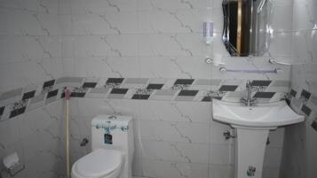Triple Room | Bathroom | Shower, towels