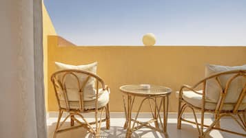 Panoramic Studio, Kitchen | Terrace/patio