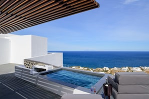 Astypalea | 1 bedroom, minibar, in-room safe, blackout drapes - LF Suites & Villas (Santorini)