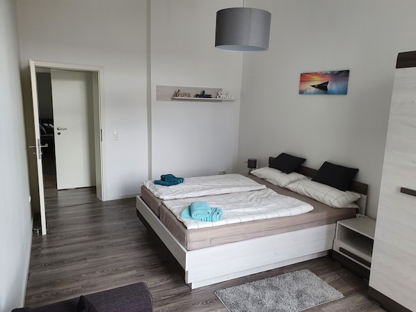 1 bedroom, free WiFi, bed sheets