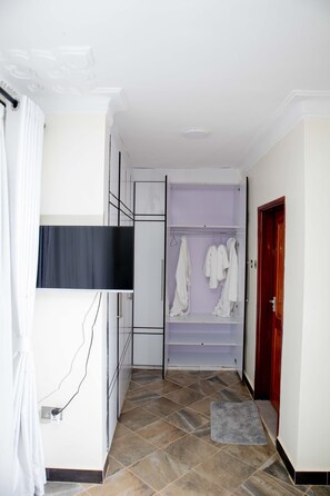 Executive Villa | Bathroom