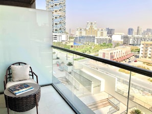 Exterior - Amazing Studio With Balcony in Park View Dubai (Dubai)