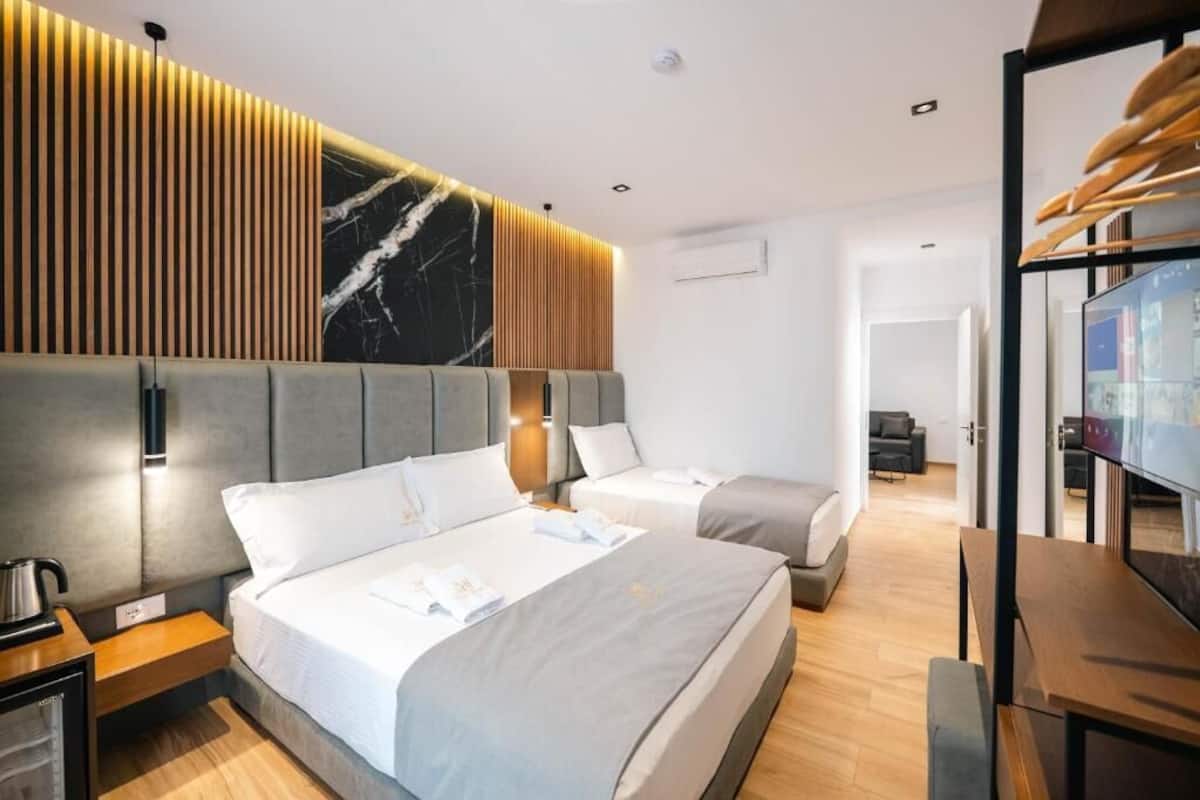 LÀgenhet - viss havsutsikt | SÀngklÀder