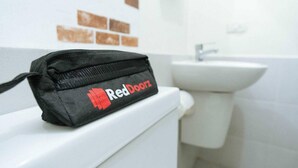 Bathroom - Reddoorz Near Pentacity Balikpapan (Balikpapan)