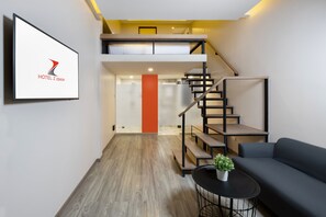 Duplex, 1 King Bed - Hotel Z Zpaze (Bangkok)