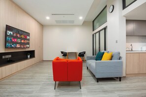 Familiesuite | Oppholdsområde | TV