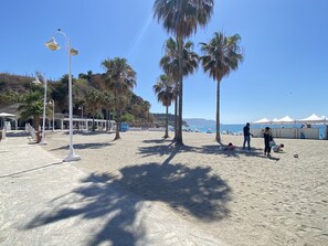 Beach - Azahara En Suite by Casasol (Nerja)
