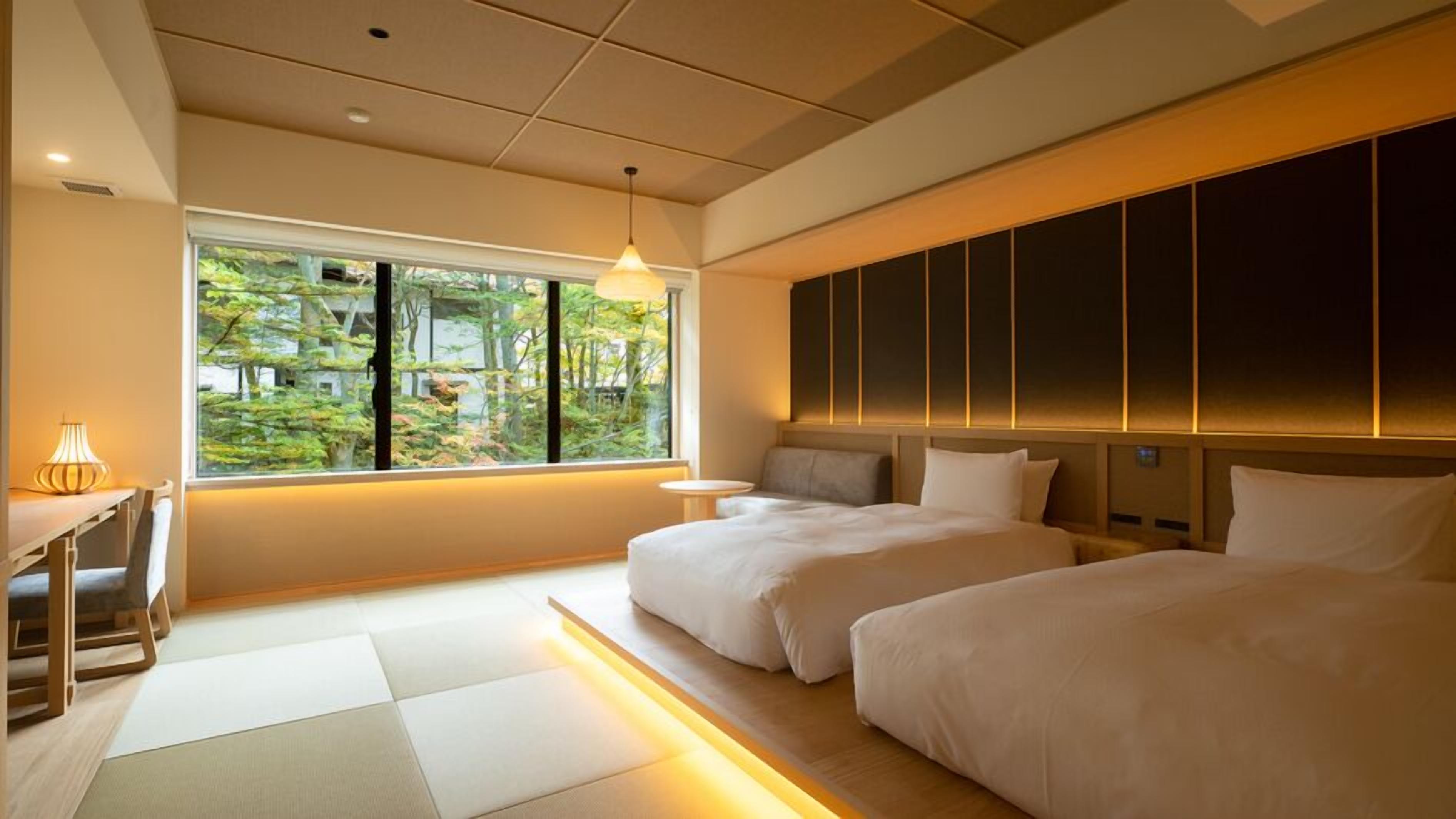 Peralatan tempat tidur premium, gebar bulu kapas, peti besi dalam bilik 
