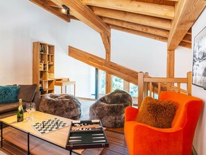 TV, fireplace - Luxury chalet near slopes with jacuzzi and sauna (Saint-Martin-de-Belleville)