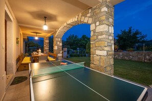 Outdoor dining - Villa Milena (Kršan)