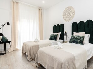 3 bedrooms, iron/ironing board, free WiFi, bed sheets
